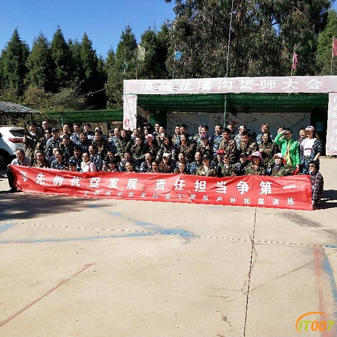 102219cv3zuup8m89akpbv.jpg
