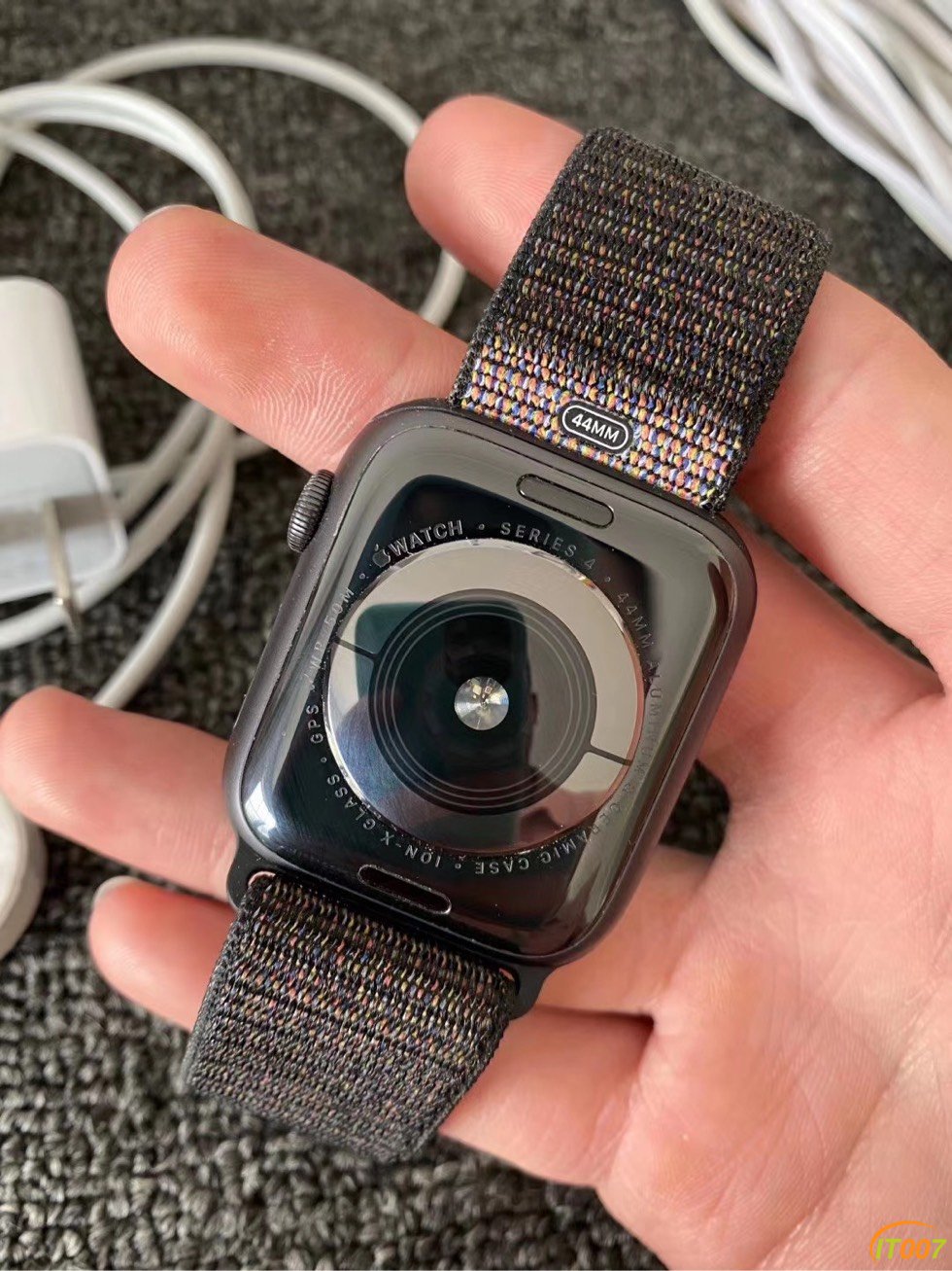 苹果手表4代国行gps版1698出