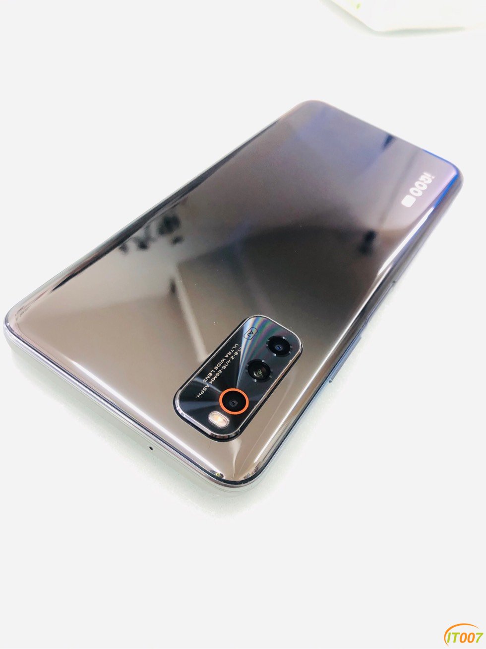 手机通讯iqooneo35g电竞手机