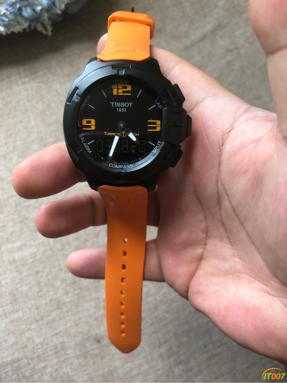 数码产品出售一块天梭运动手表t081420a