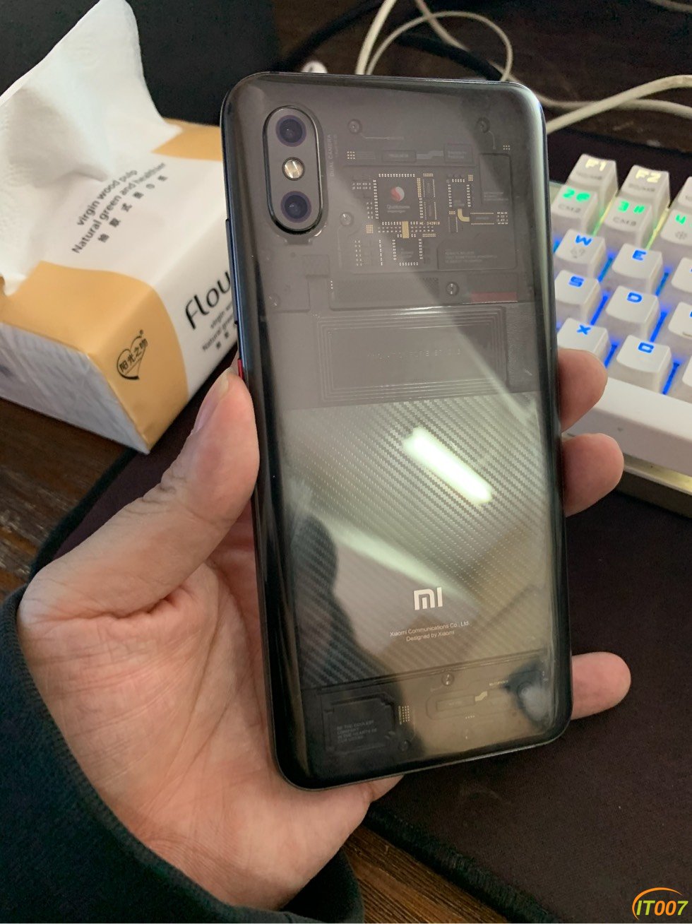 已出封贴便宜好用手机小米895新透明后盖版8128g