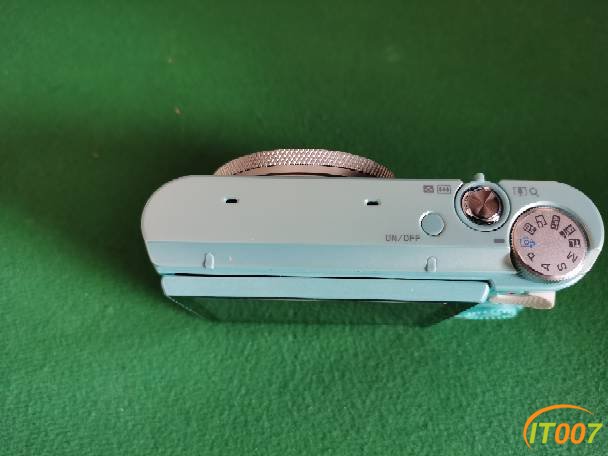 数码产品已出卡西欧zr550099新600