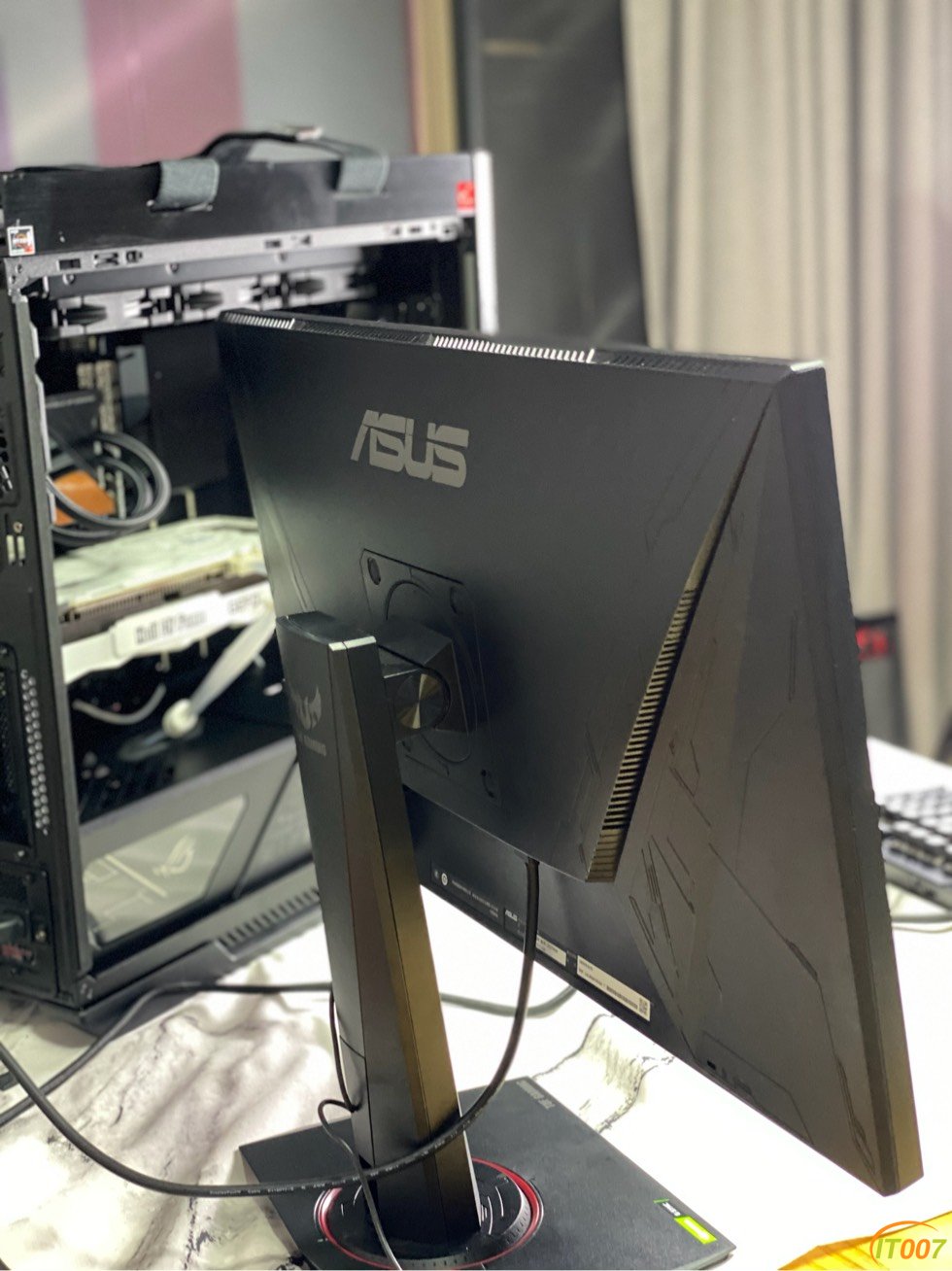 华硕rog全家桶5800xrtx3090名人堂亏售