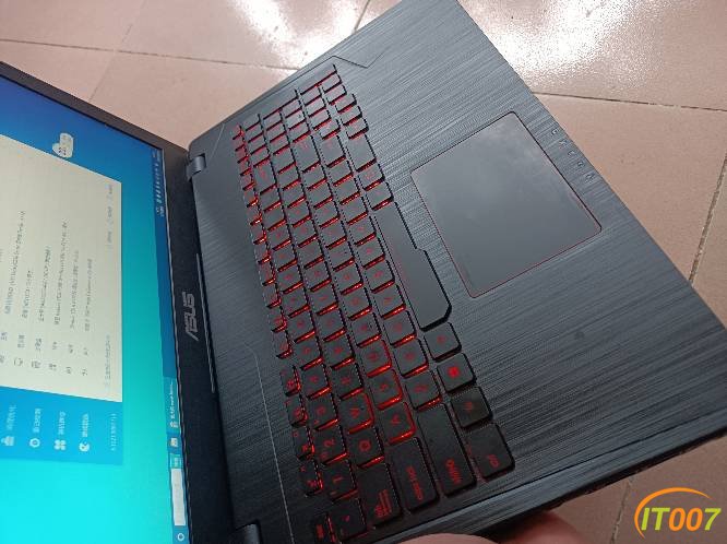 大理出个飞行堡垒游戏本i77700hq