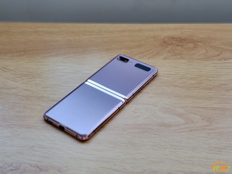 手机通讯4500出三星galaxyzflip25g折叠屏手机