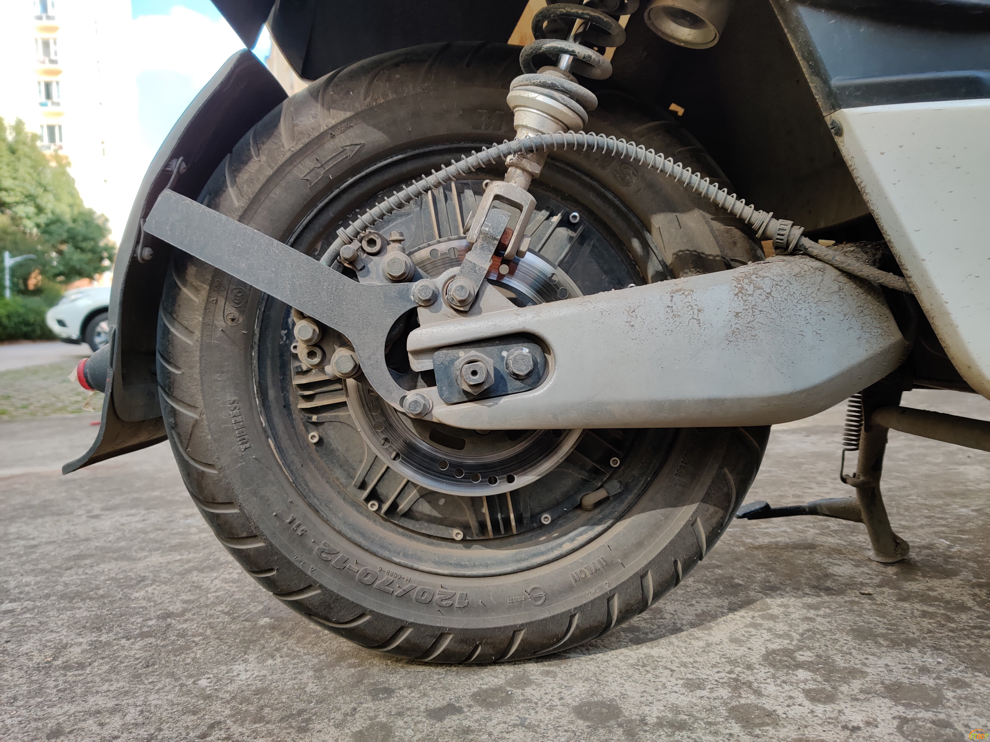 汽车交通小牛n1s都市版个人一手18年12月买的车价格4600配20a电池5800