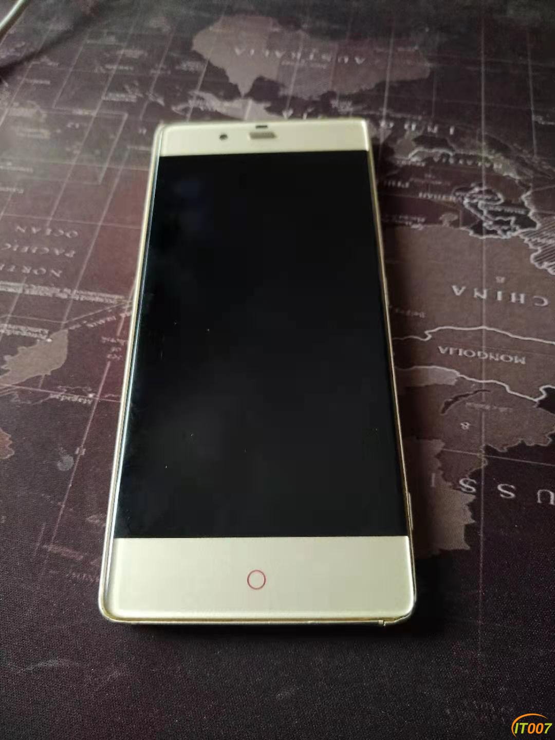 努比亚z9  1.jpg