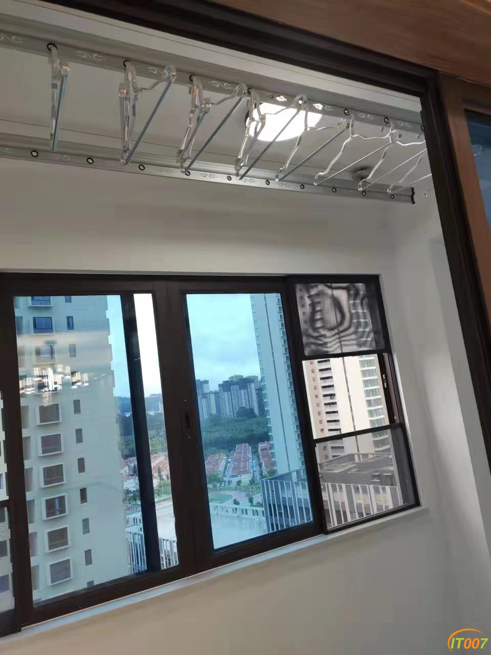 b8a054bed1b047c95e9e52d10dd545c.jpg