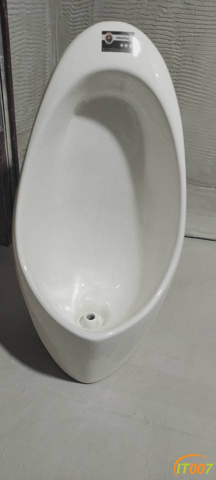 051644ehk2sv76yk4sig3a.jpg