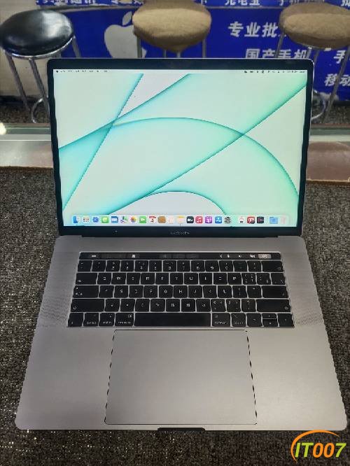 172234p95hkkq55zp47hd4.jpg