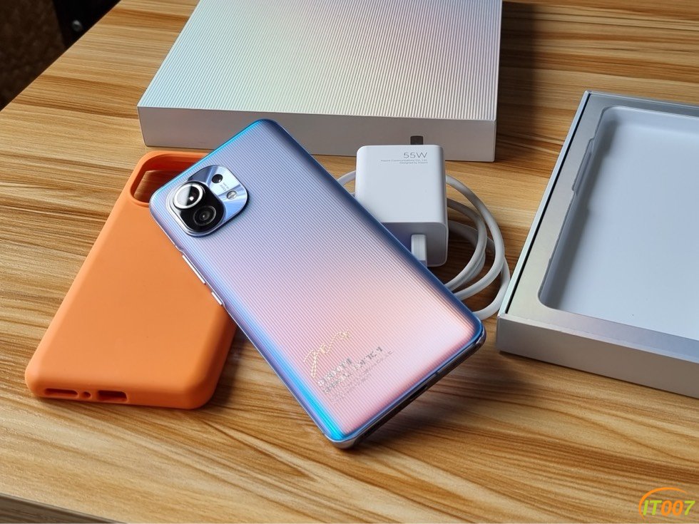 124518fk66i7m14ta9av70.jpg