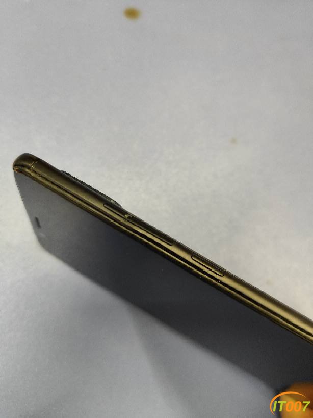 125030w8a50hsv88g8ul5i.jpg