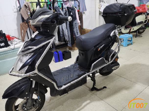 181551c4nz9oza1jn09jiv.jpg