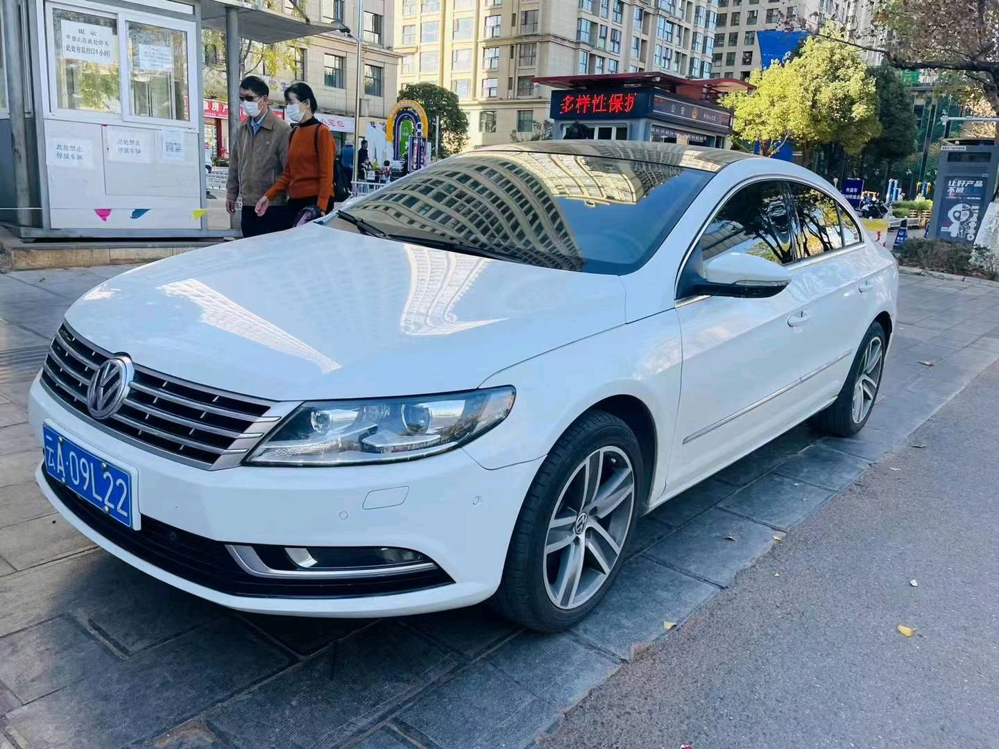 142134ejnl226tgaf0baa0.jpg