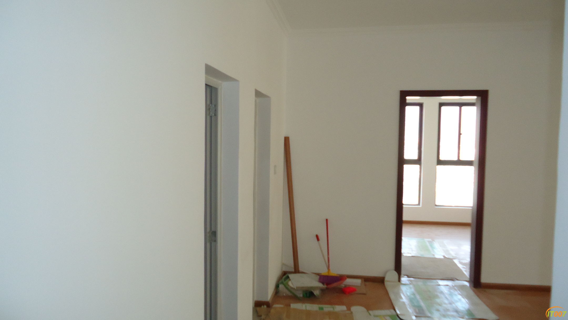 114526y56rza256885hahq.JPG