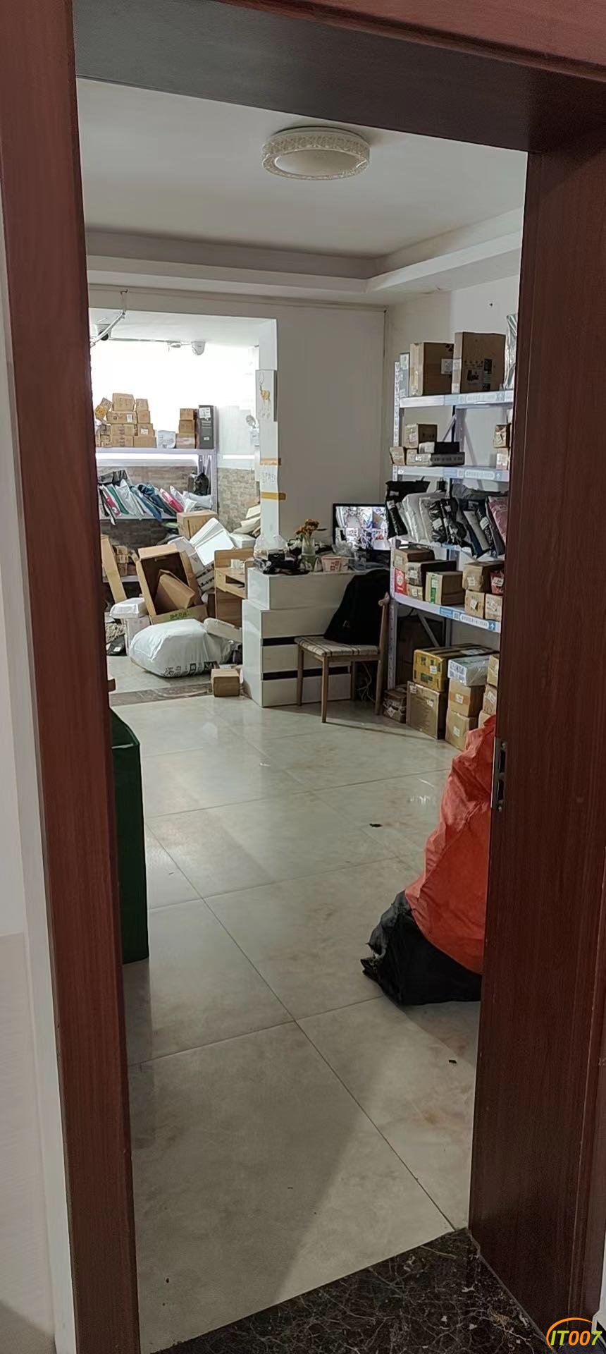 151829gzvxvjwzxvu5umm0.JPG