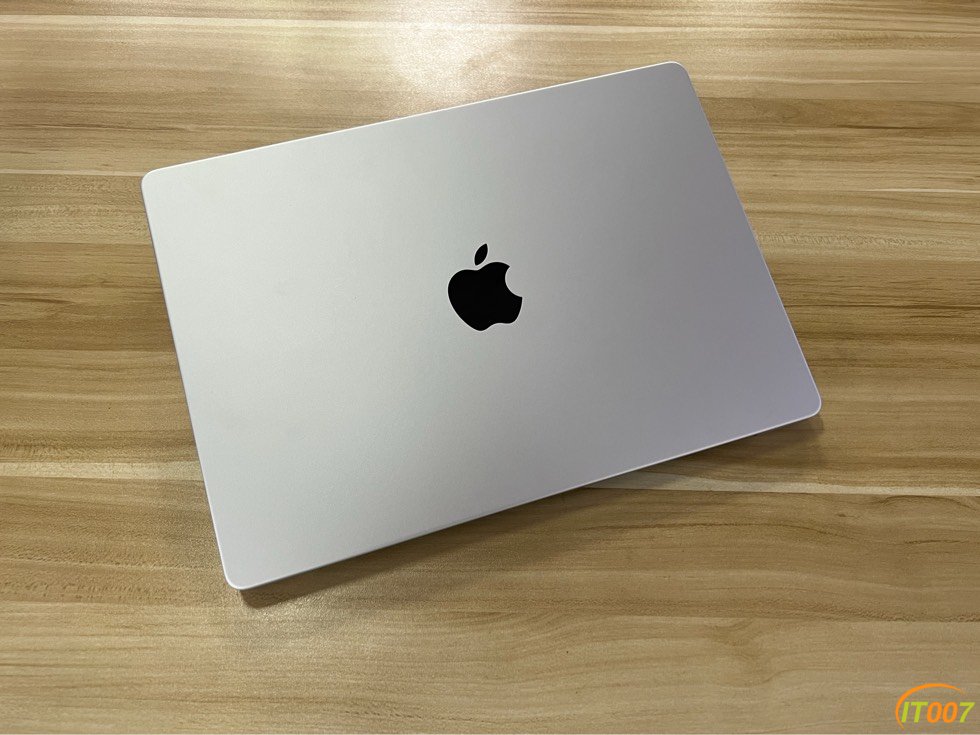 105649ilr8t90trwb9j48m.jpg