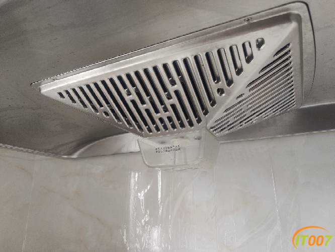 220052hkqj2zku0qj6u47l.jpg