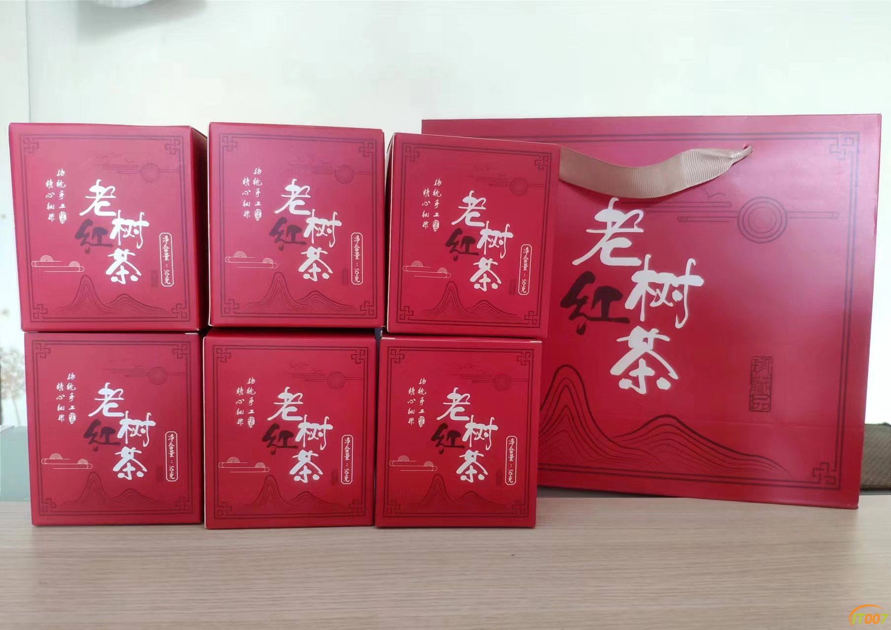 老树红茶.jpg
