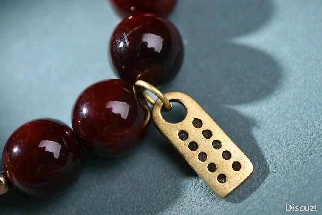 201244h42sz9c4vc8chhcd.jpg