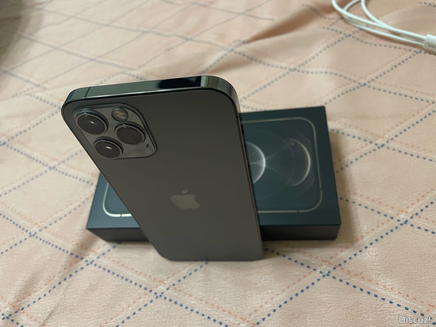 155248k6z0i09kc055cxq6.jpg