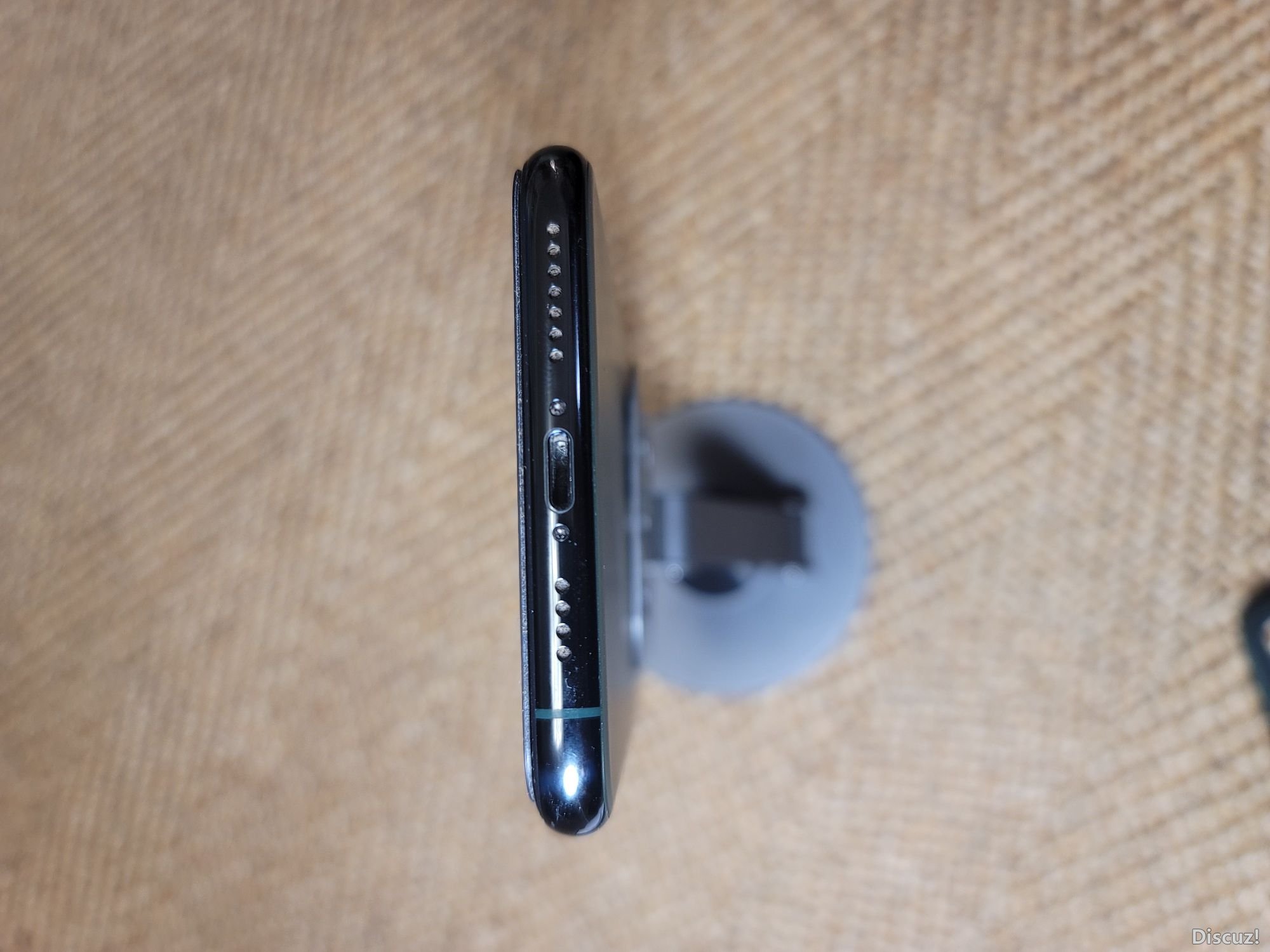 203702h9oxqx9xzv9ixf51.jpg