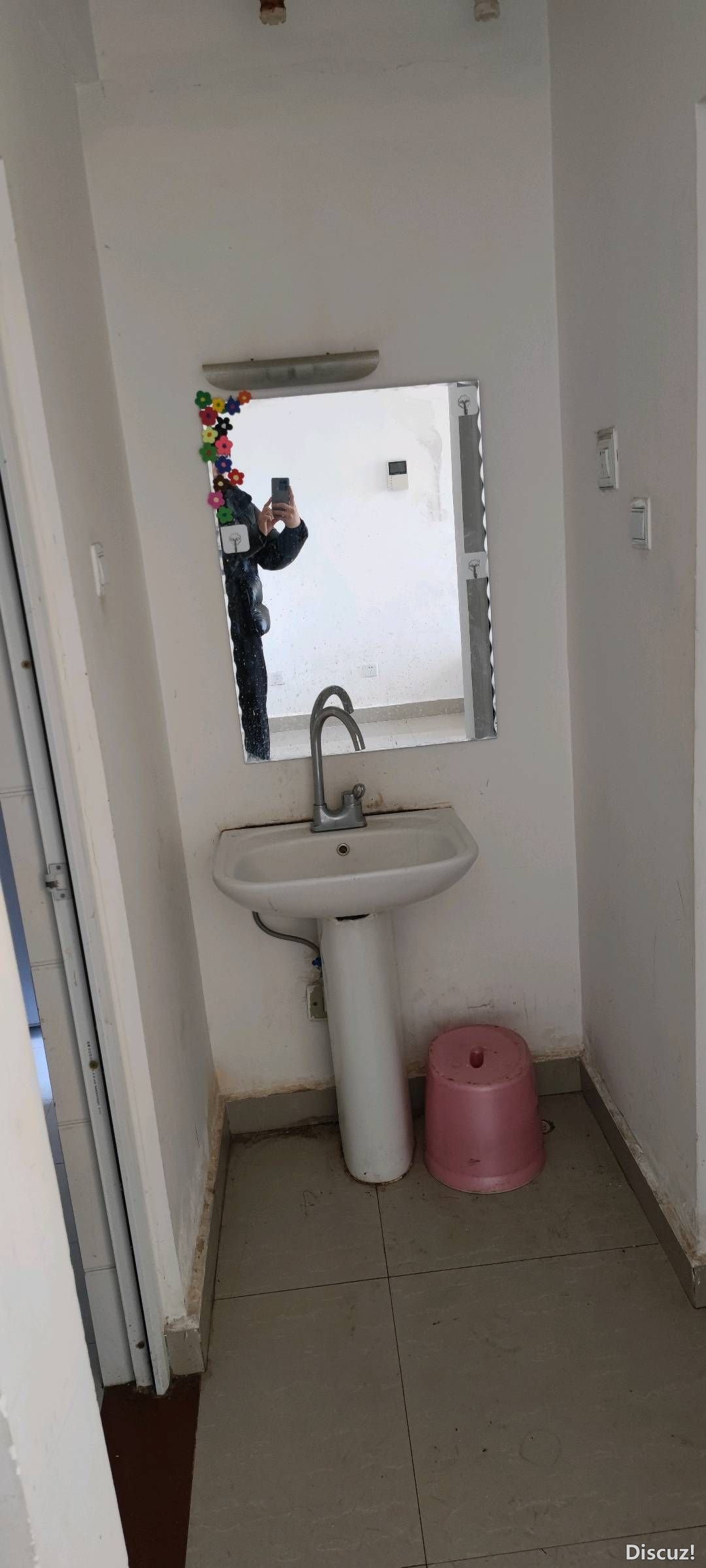 162114h4bq9qibeebdqji5.jpg