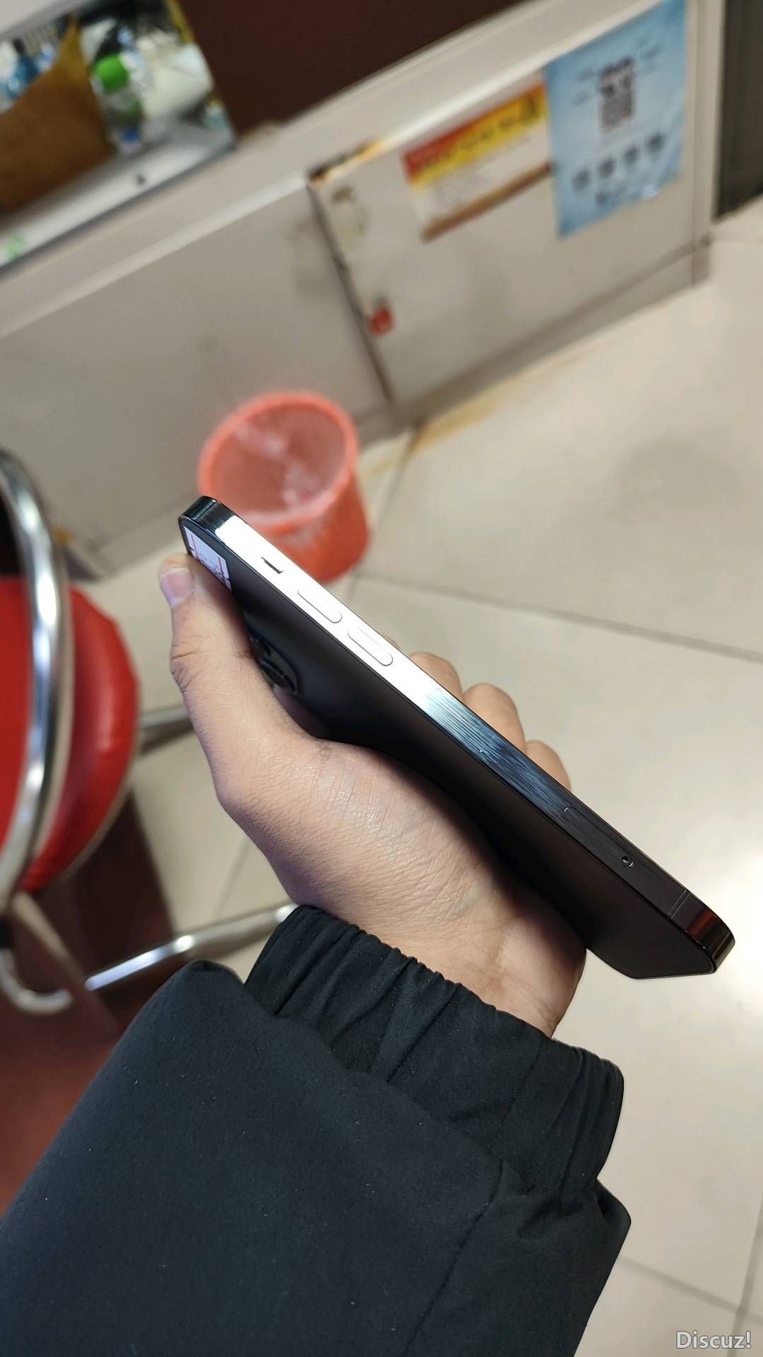 201521x000reo48crtfe8g.jpg
