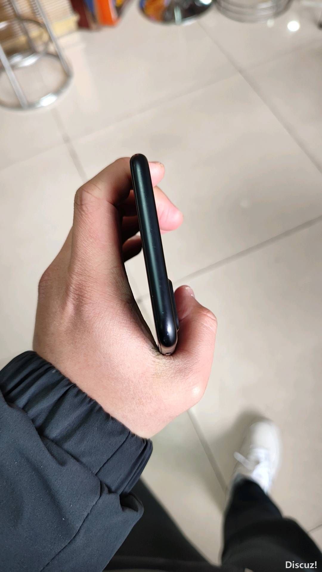 144854xpx63x355088jor4.jpg