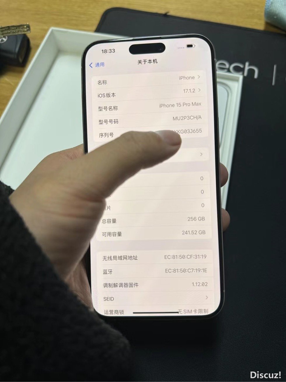 135606he5i6ii16sd0qdi4.jpg
