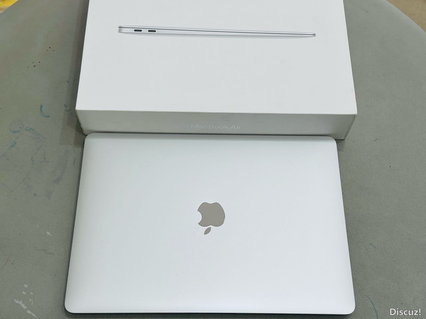 152450dh0dm4zjvi1pufb6.jpg
