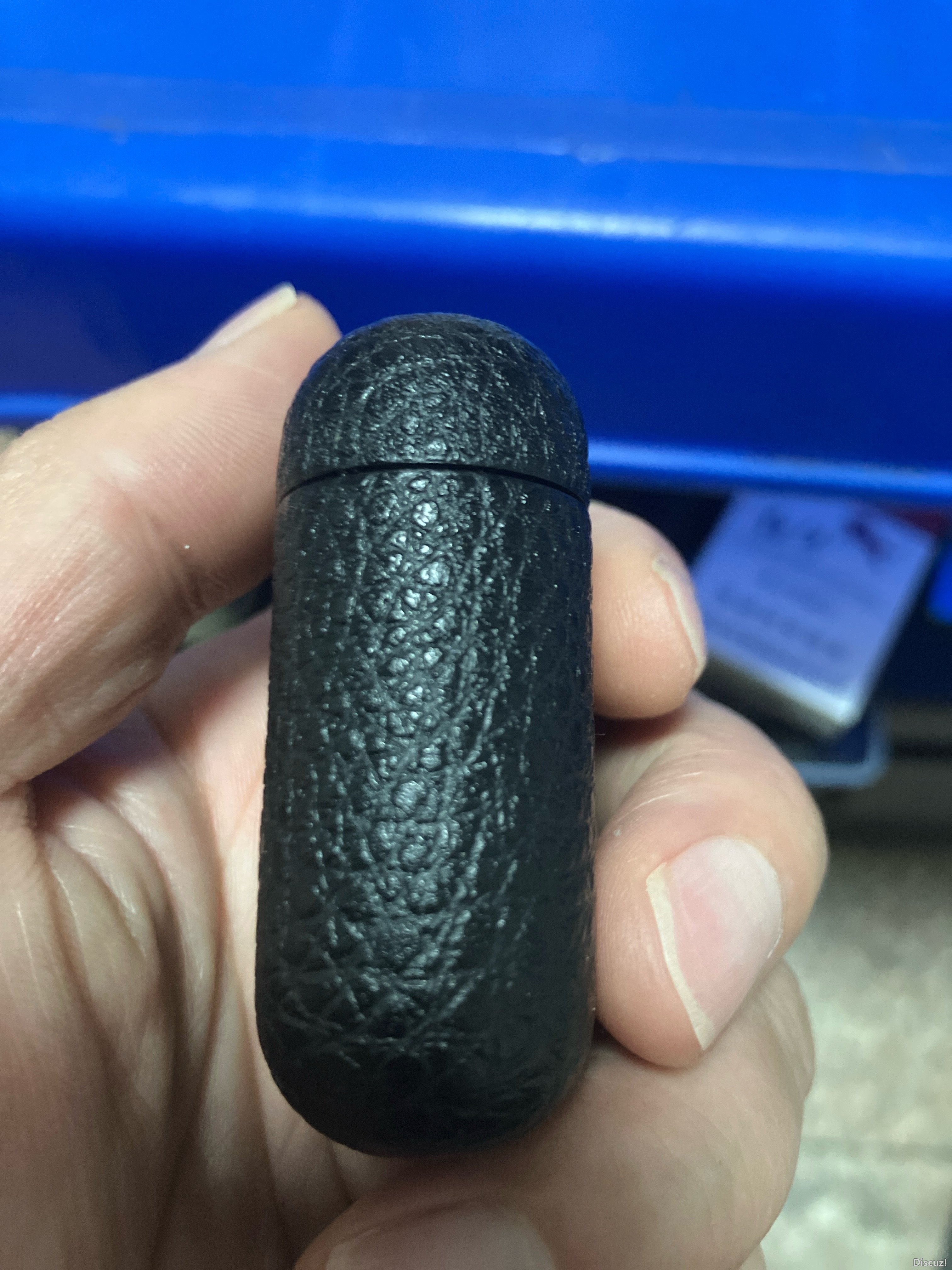 215649ugg999kjr023i200.jpg