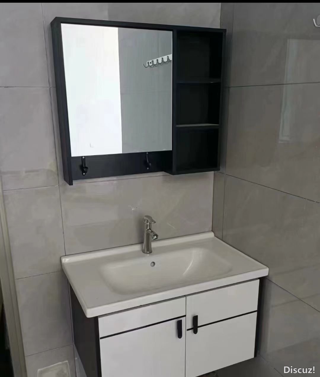 094420ddbtaux9i6r7627q.jpg