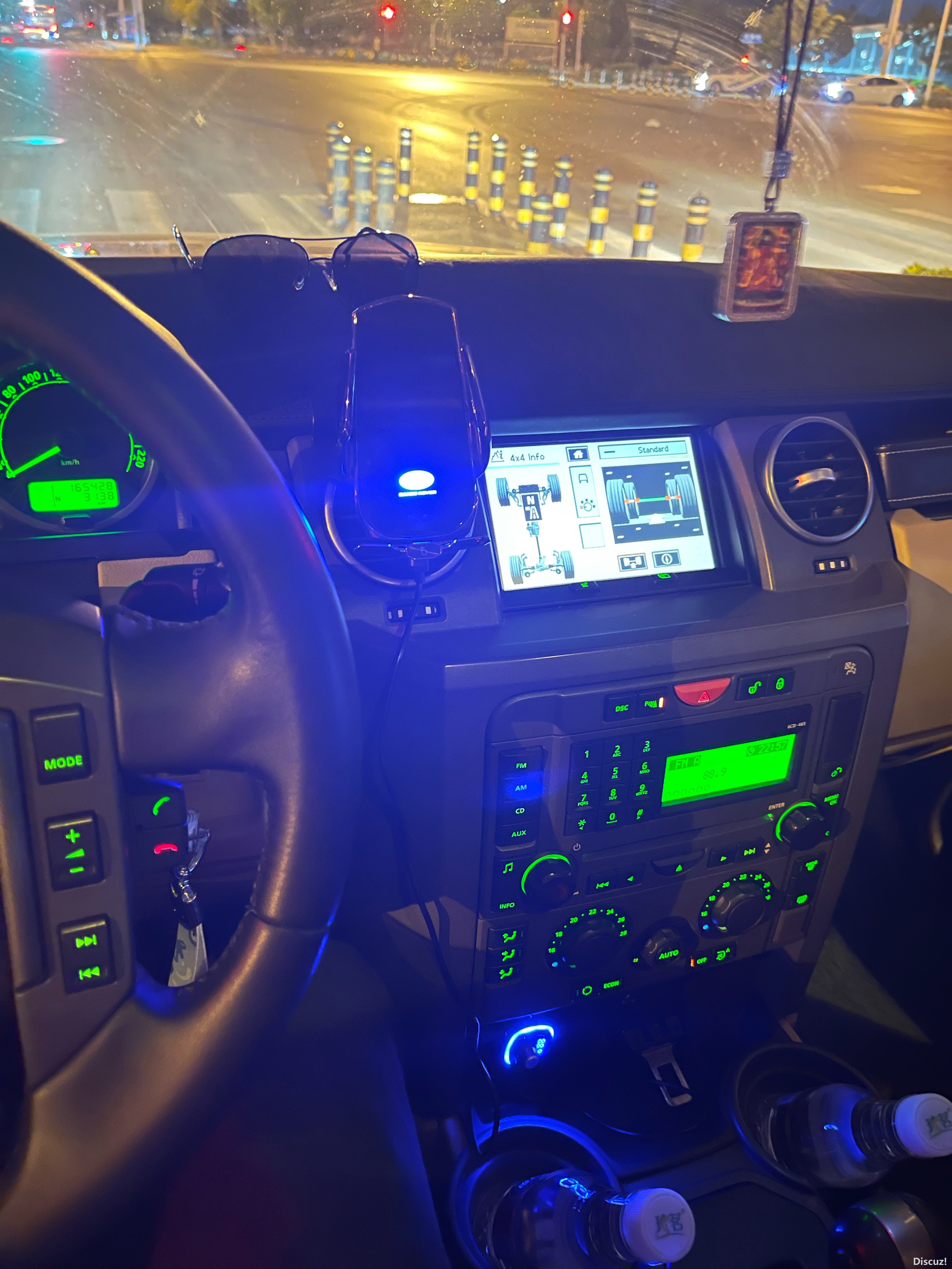 234157uppteex3posfhp9c.JPG