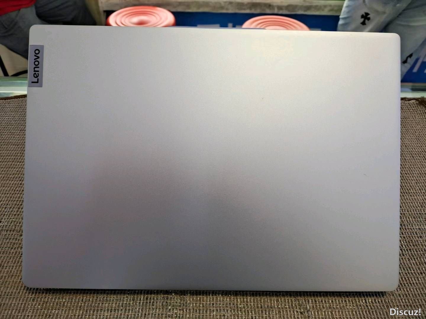 145810fxsutfffb7jt7az9.jpg