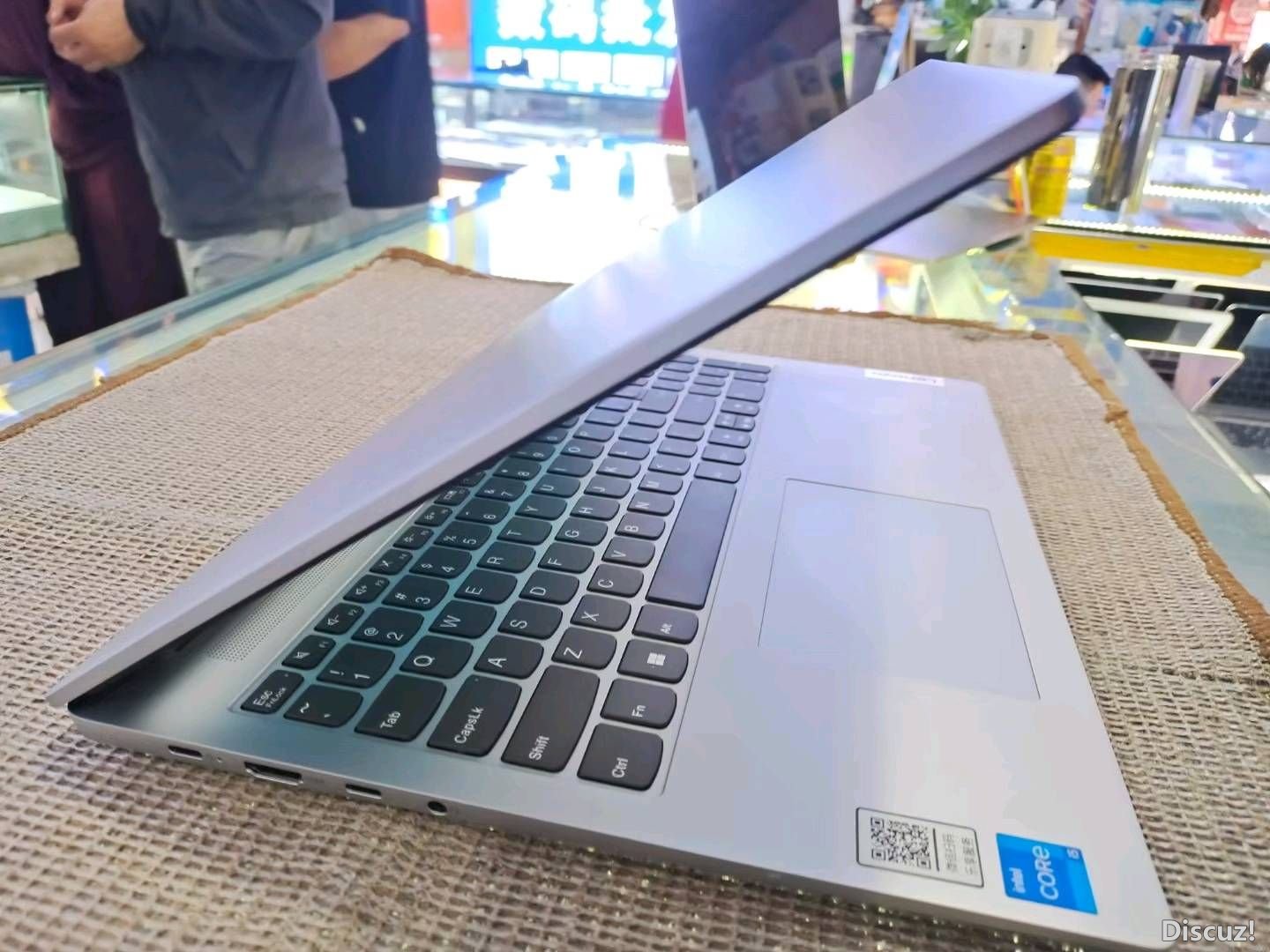 145812w8umwu86qnu8yuvn.jpg