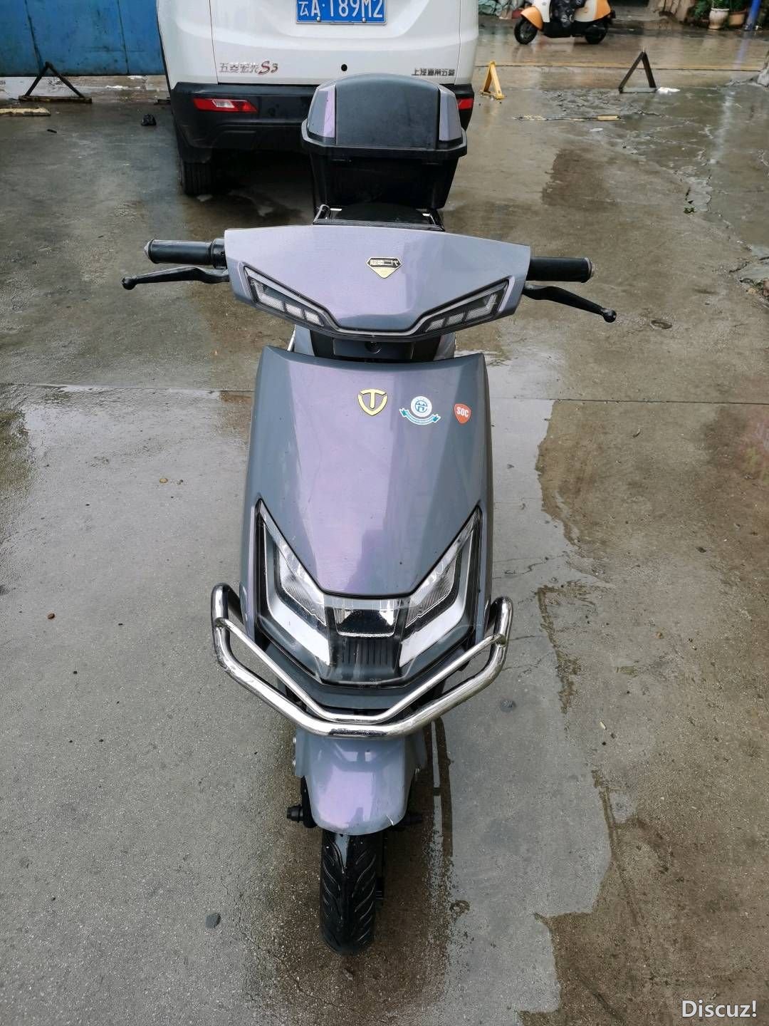 190137mr0bvt7gb9pbtz49.jpg