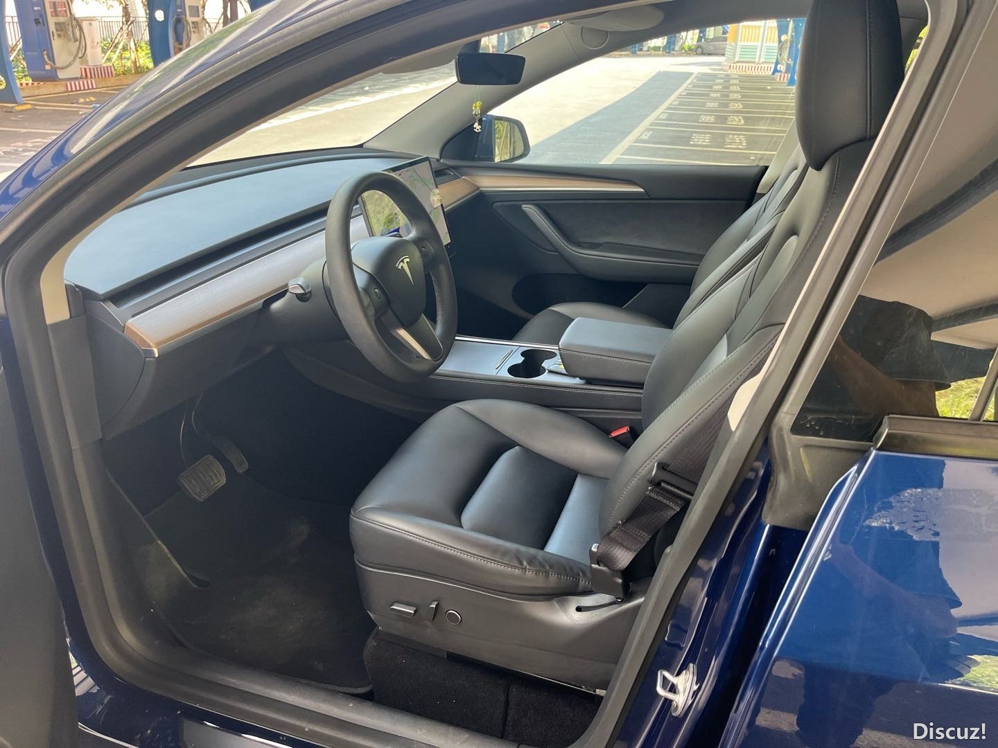 093526i9i3lihs73wl30sl.jpg