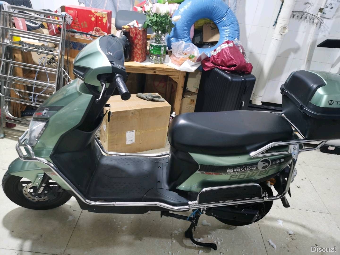 200540jrclolgrkc4cl44m.jpg
