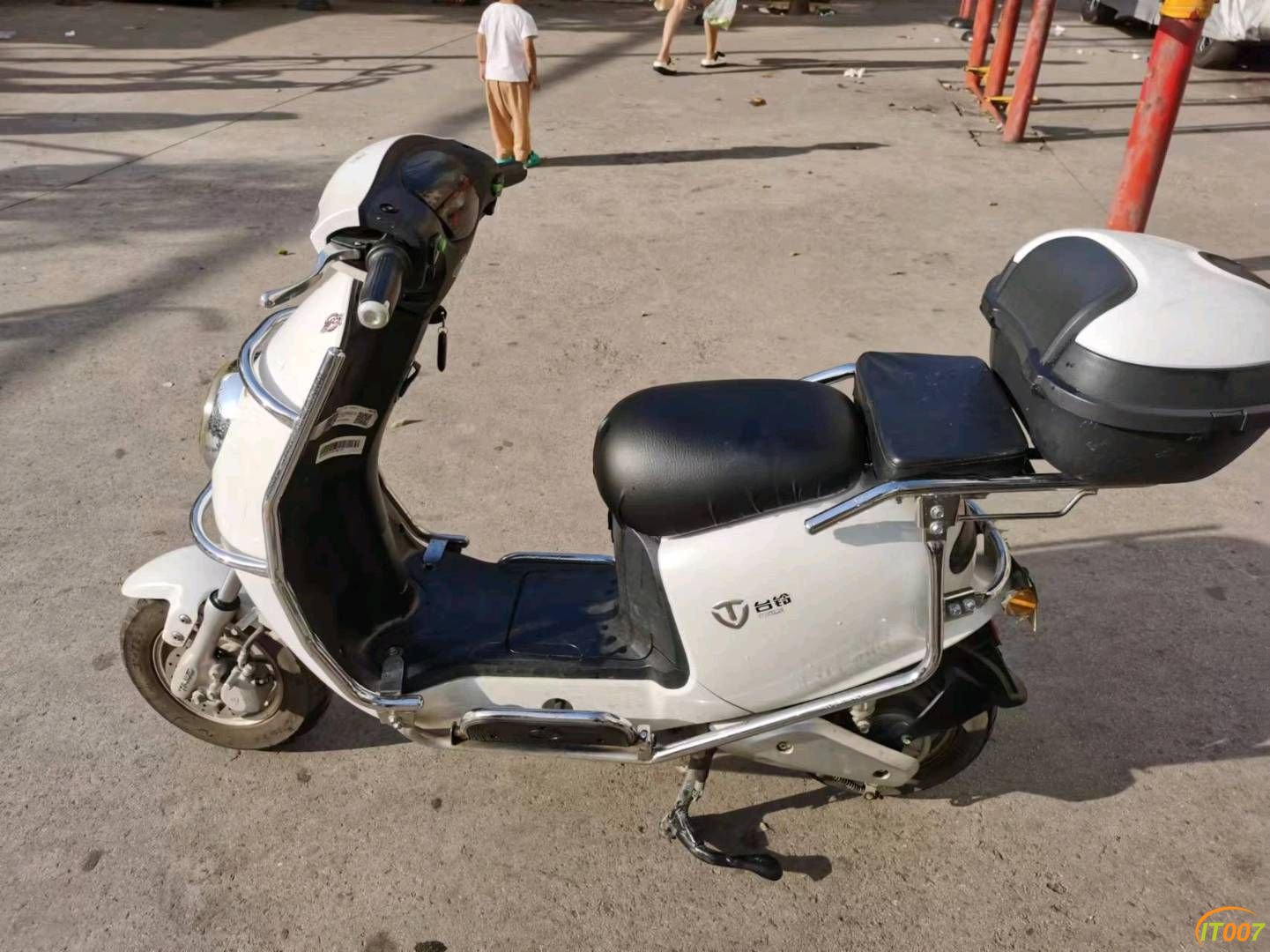 201102xqzteh4fdezu57y8.jpg