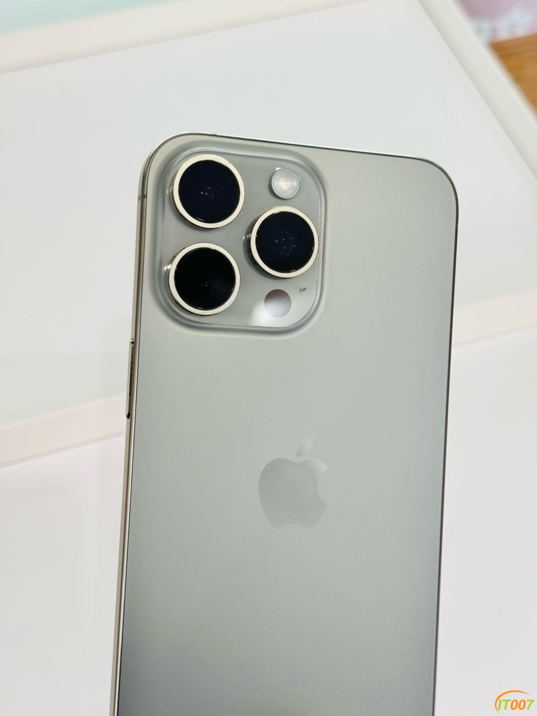 173400j1aif54h1in19i71.jpg
