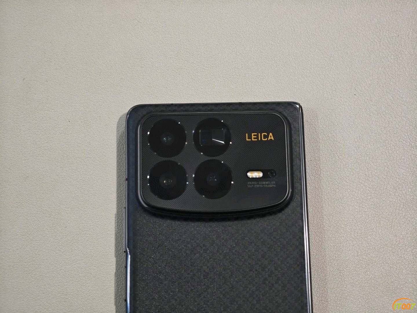 143258ld0irhpd9v4pikhe.jpg