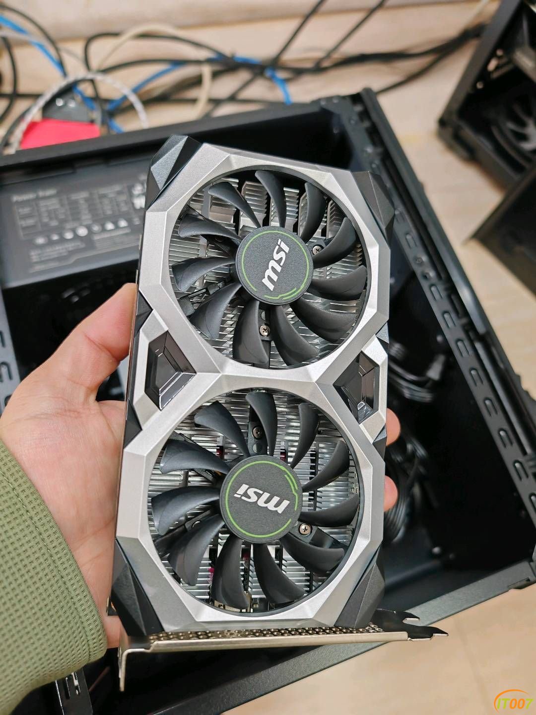 113740pd34sts6tnkeuzga.jpg