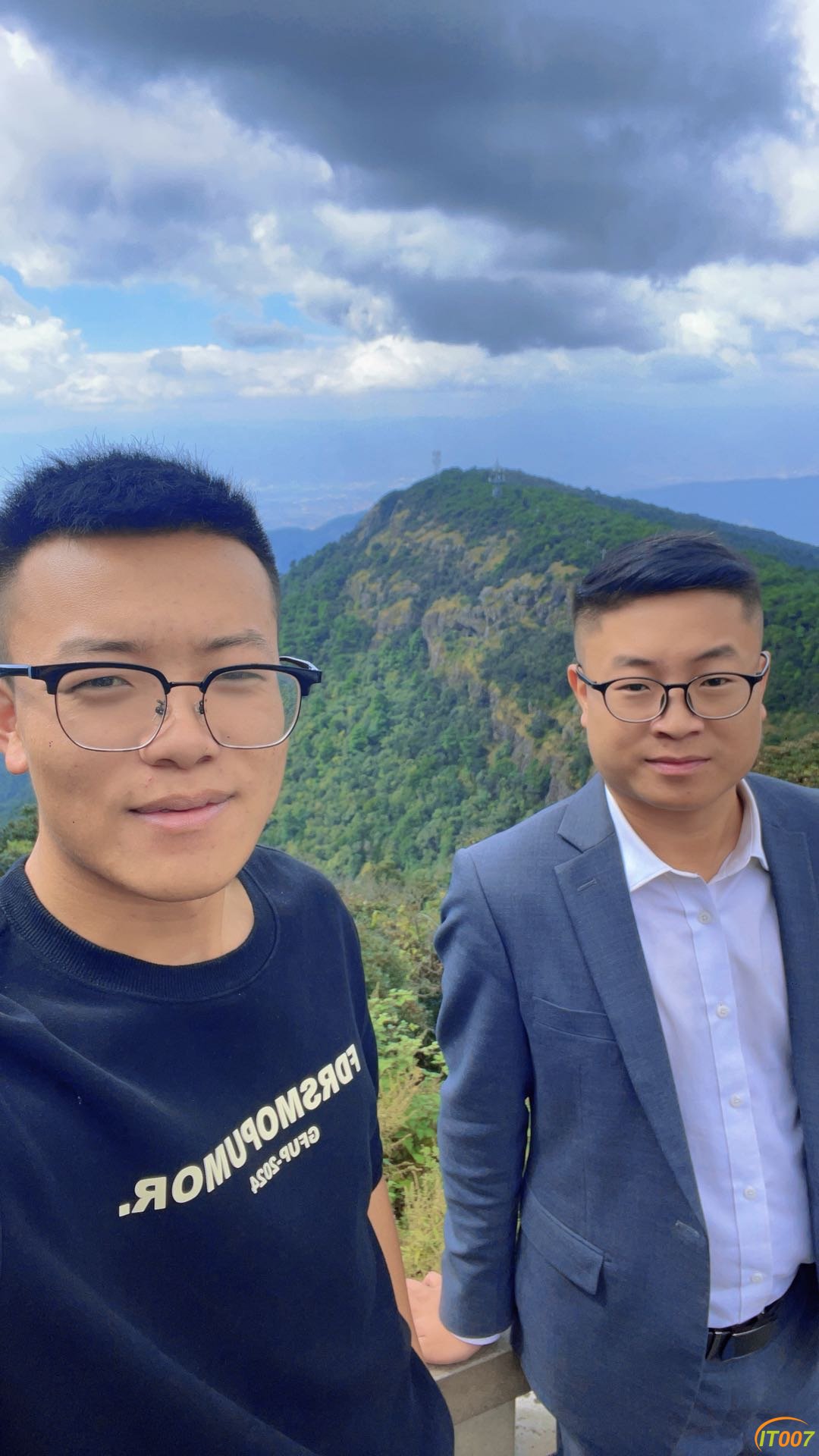 155734cednndnwlp99aqju.JPG