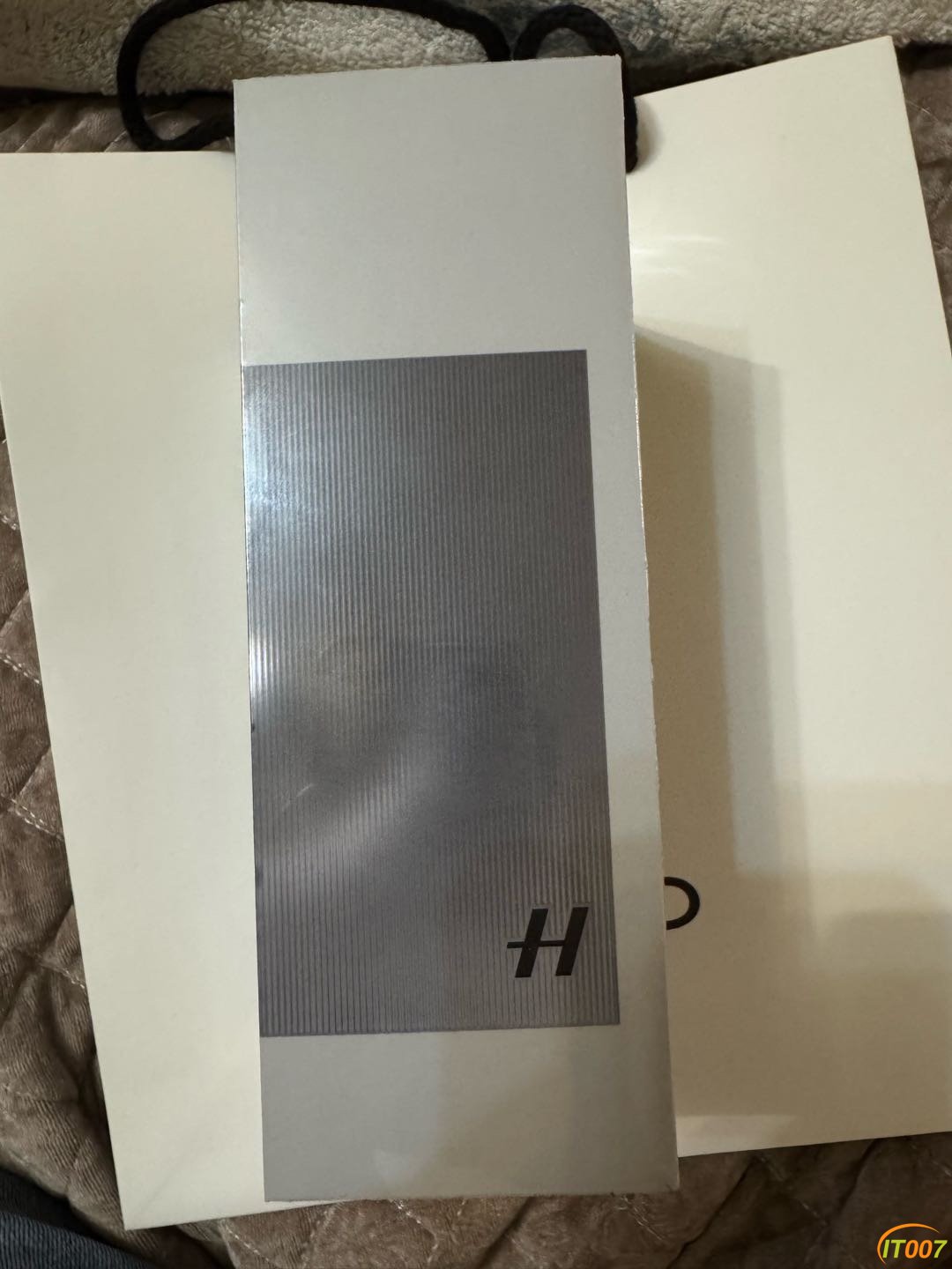 190234y6fhfw1jshpfh9uo.jpg