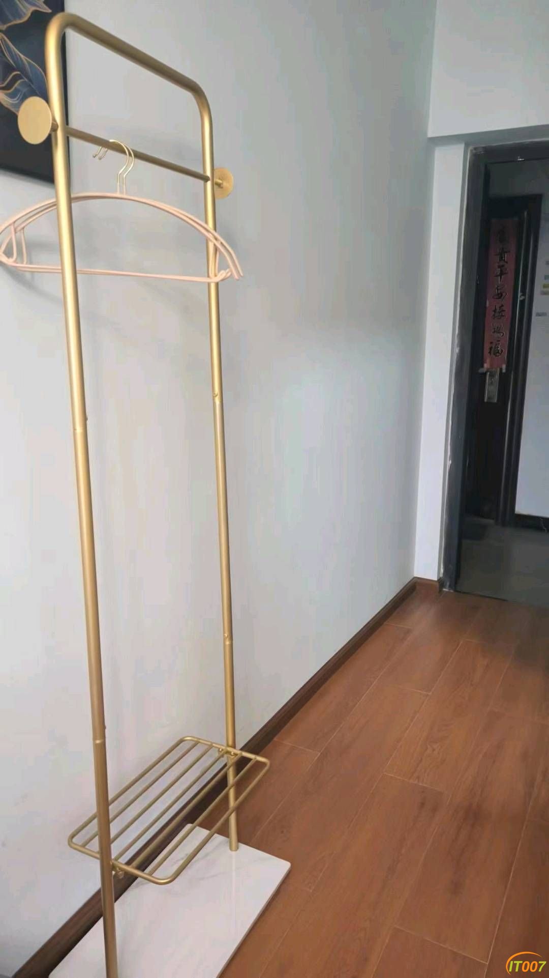 163438hkeqgrzg7uki67px.jpg