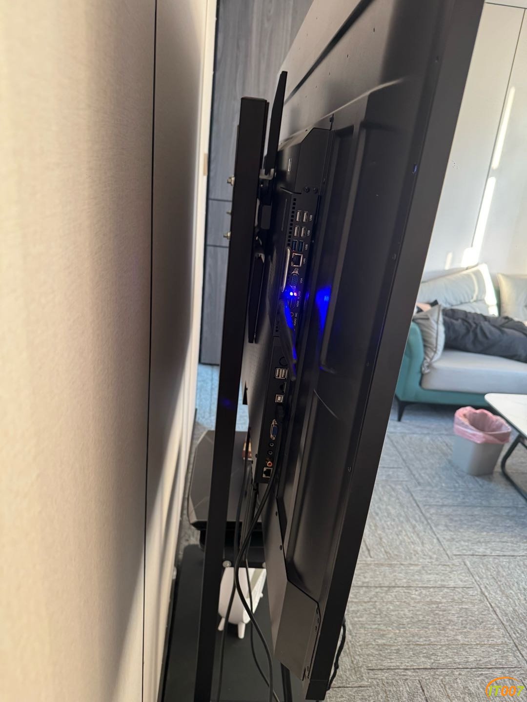 175009avseuknwsywwt15k.jpg