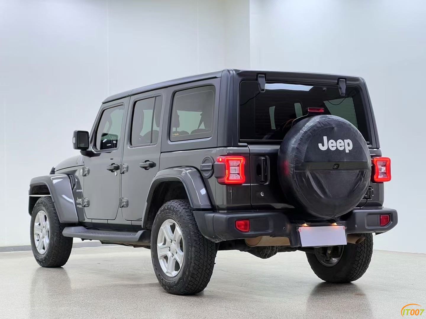 133004fj561ixzrf9q0ejz.JPG
