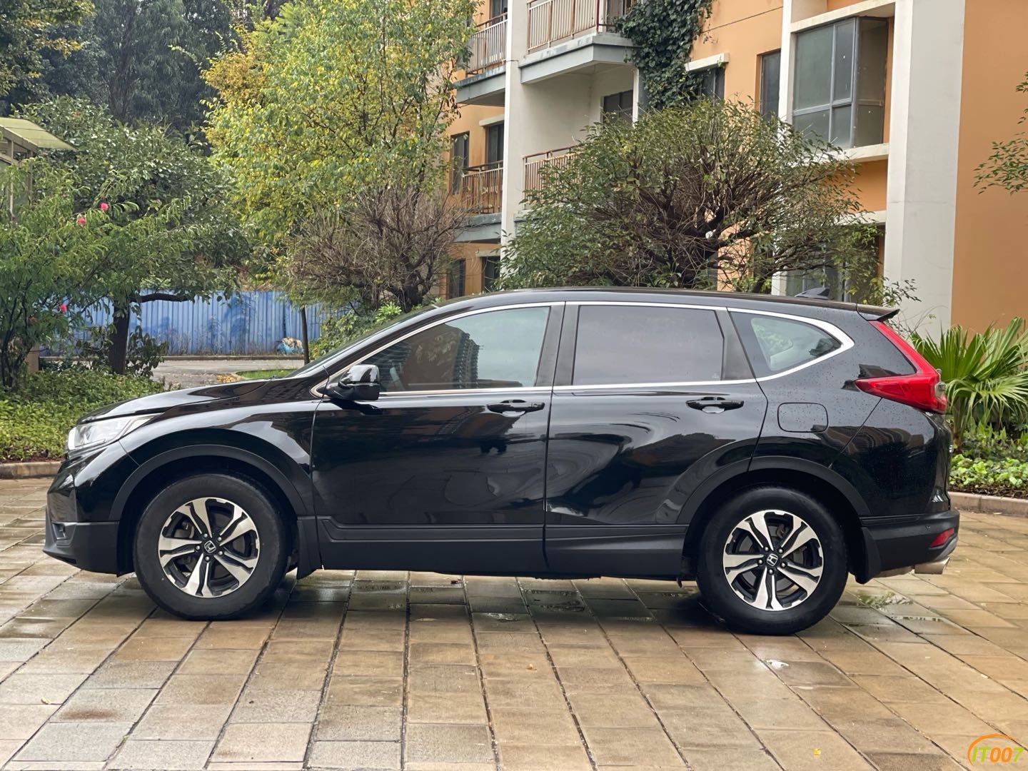 201840d80933s0zl8cc183.JPG