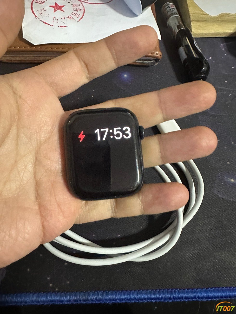 204625e45bzit7hitim41i.jpg
